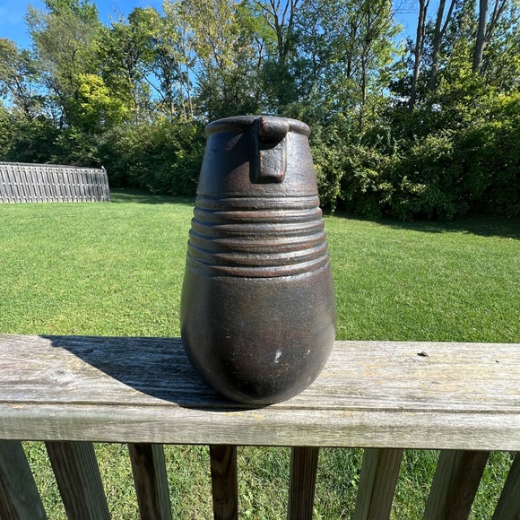 Pier 1 import rustic vintage vase. - Picture 4 of 7